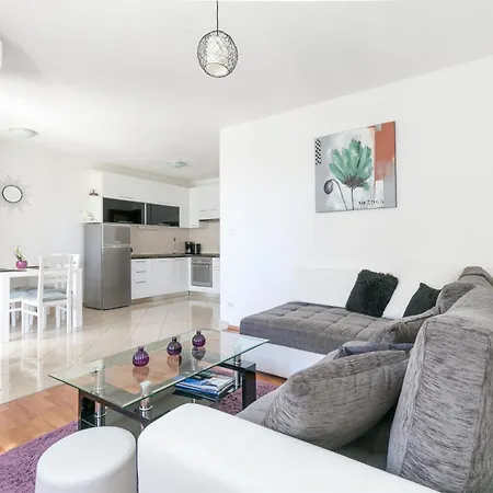 With Swimming Pool Seget Vranjica, Trogir - 24946 Appartement *