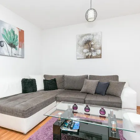 With Swimming Pool Seget Vranjica, Trogir - 24946 Appartement
