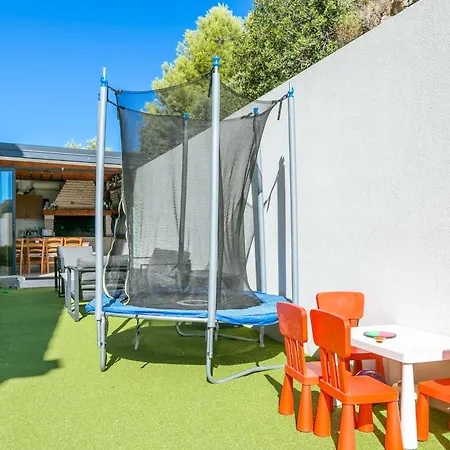 With Swimming Pool Seget Vranjica, Trogir - 24946 Апартаменты Сегет-Враница