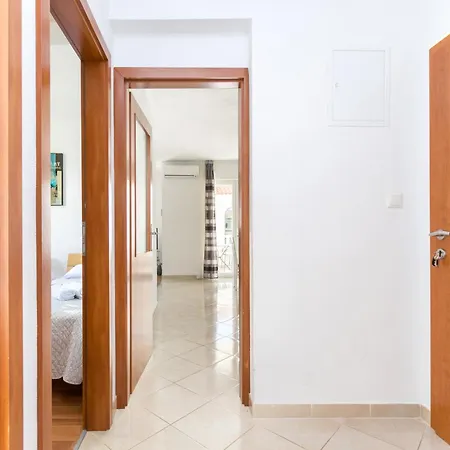 With Swimming Pool Seget Vranjica, Trogir - 24946 Сегет-Враница