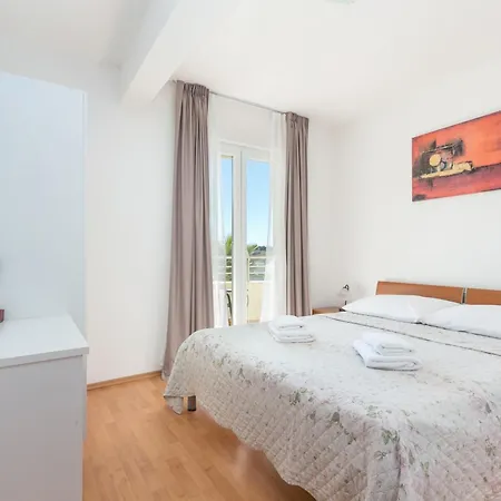 With Swimming Pool Seget Vranjica, Trogir - 24946