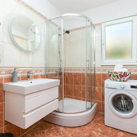 Апартаменты With Swimming Pool Seget Vranjica, Trogir - 24946 Сегет-Враница