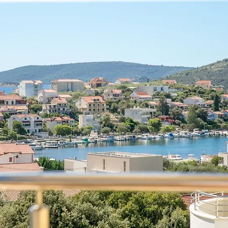 With Swimming Pool Seget Vranjica, Trogir - 24946 * Сегет-Враница