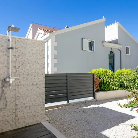 Апартаменты With Swimming Pool Seget Vranjica, Trogir - 24946 Сегет-Враница